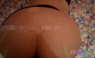  丈母娘看见姨夫大屌后想要勾引姨夫我把丈母娘拉进卧室一顿狂操 EDmosaic