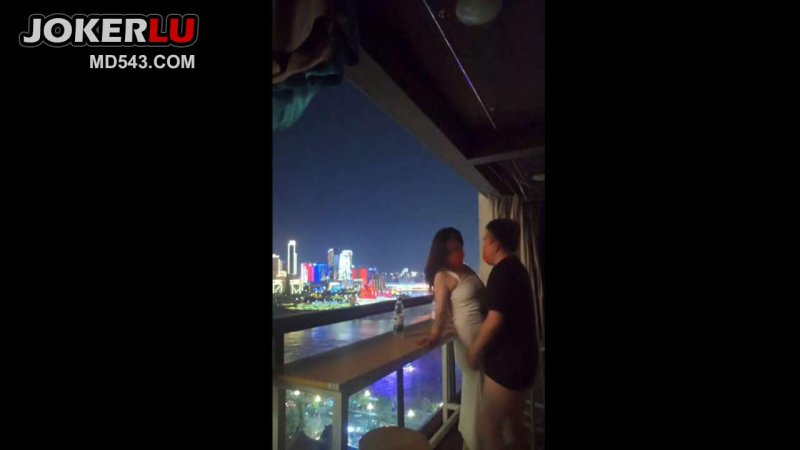  和企业家江边观景后约炮 小艾